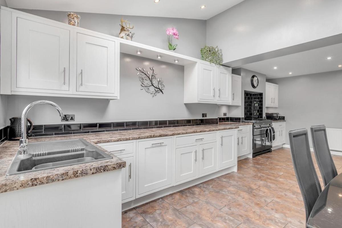4Br Long Stays Free Parking High Speed Wi-Fi Horsford Exterior photo